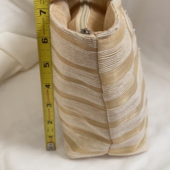 NWOT Philippine Striped Tote w/Abaca, Wood, and Shells - Picture 16 of 16